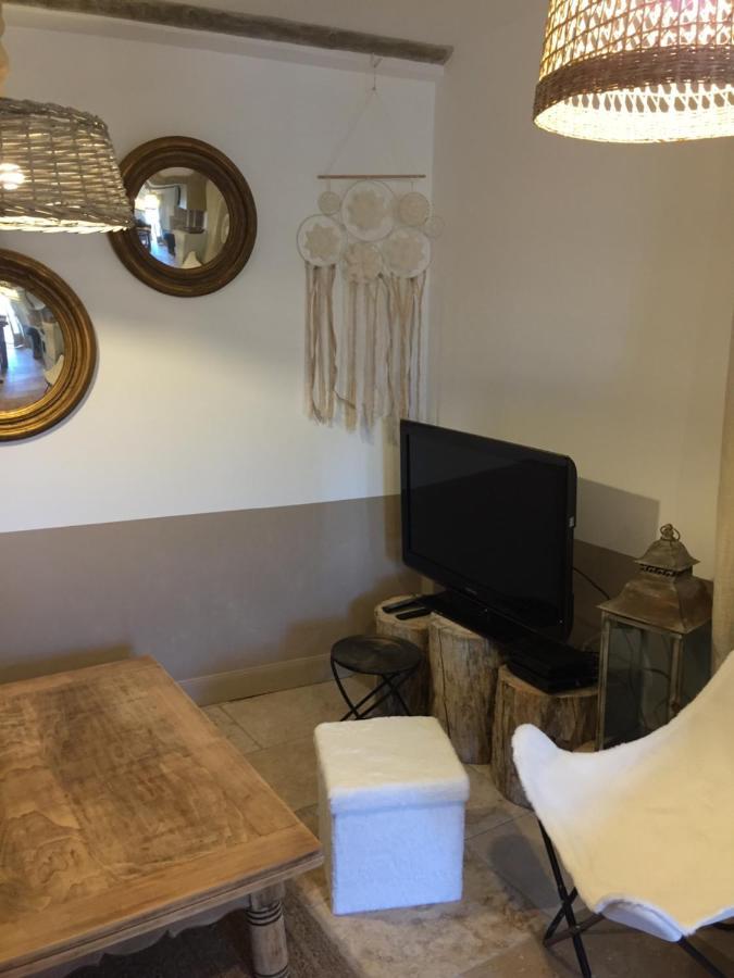 Appartamento Chez Enzo Pierrevert Esterno foto